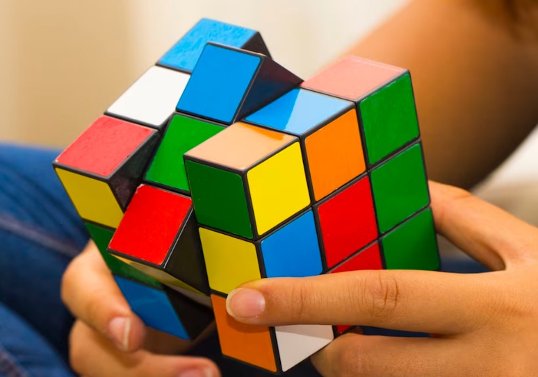 How to Solve a Rubik's Cube: A Step-by-Step Guide