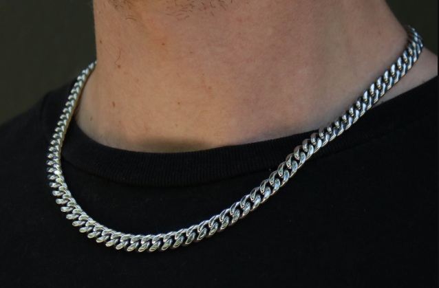 Silver Necklace for Men: The Ultimate Guide to Style and Elegance
